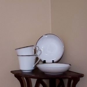 Crown Empire Vintagr Fine China Set (4 pieces)